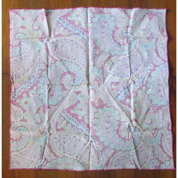 VERA BRADLEY Capri Melon Paisley Pink Set of 4 Napkins Fabric 19.5"x19.5"Retired - Picture 5 of 13